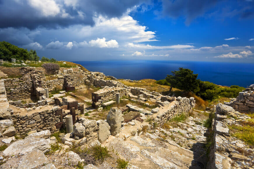 Santorini Historical Attractions-Ancient Thera-Kamari Excursions
